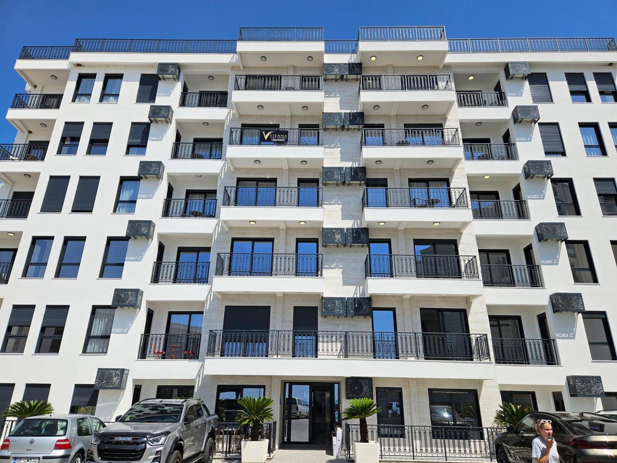 Vienna Luxury Apartments Dobra Voda Exteriör bild